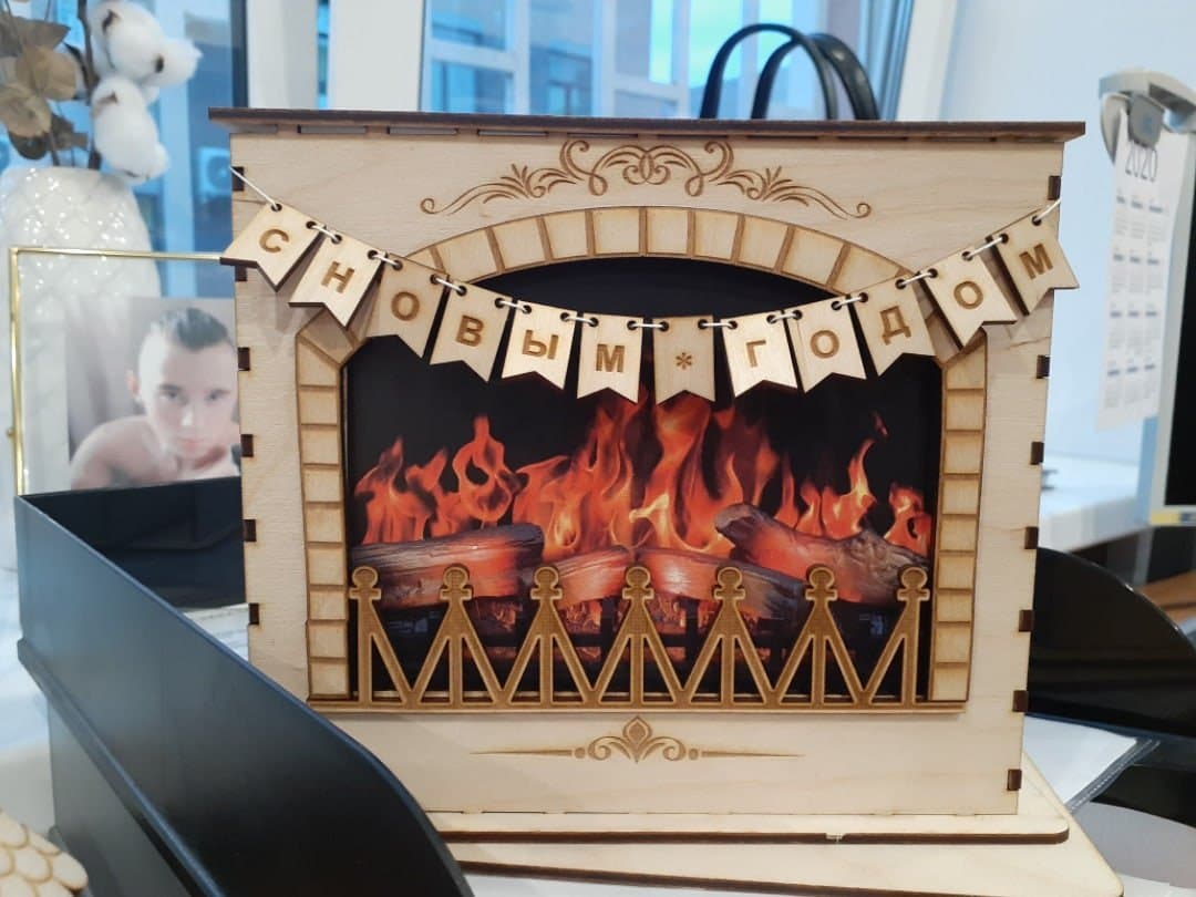 Новогодний декор для камина